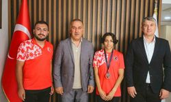 Gençlik ve Spor İl Müdürü Yığmatepe başarılı sporcuyu ağırladı