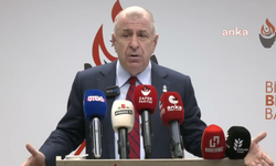 Özdağ: "Cumhuriyet'le Osmanlı arasında bir kavga yok"