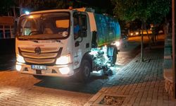 Efeler'de gece temizlik mesaisi