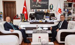Vali Varol'dan Başkan Yetişkin'e nezaket ziyareti