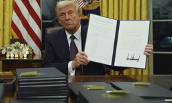 Trump, doğum yoluyla alınan ABD vatandaşlığını sınırlamak için yeniden kararnameler imzaladı