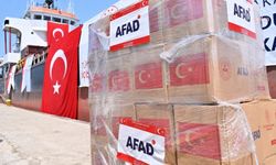 Türkiye’den Lübnan’a 40 palet ilaç yardımı