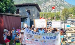 Muğla Akyaka'da "kıyı işgallerine" tepki: Hukuka aykırı yapılar kaldırılmalı
