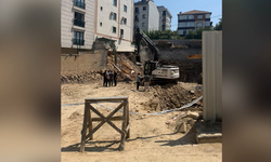 Çekmeköy’de inşaat kazısında hafriyat çöktü: 32 kişi tedbir amaçlı tahliye edildi