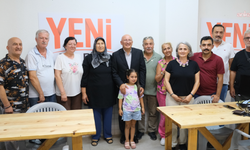 Çakırözer, Belçika'dan gelen yeni üye çifte rozetini taktı