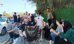 Gemi faciasında kayıp yakınlarının bekleyişi sürüyor