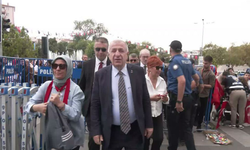 Ümit Özdağ'dan 30 Ağustos Zafer Bayramı'nda Anıtkabir'e ziyaret