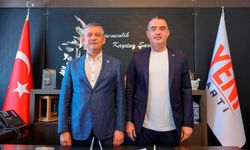 Özgürler bir araya geldi