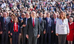 Kemal Kılıçdaroğlu'ndan Anıtkabir'de "arınma" mesajı