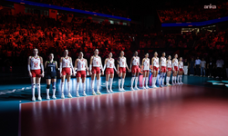 A Milli Kadın Voleybol Takımı finale yükseldi: Türkiye, Sırbistan'ı 3-0 mağlup etti