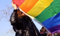 Ankara’da LGBTİ+ soruşturmasında gazeteci Tuğba Tekerek ve 7 Kaos GL üyesi tutuklandı