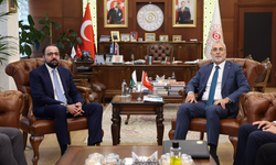Bakan Işıkhan, Pakistanlı mevkidaşı ile bir araya geldi