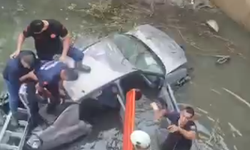 Karacasu’da otomobil bariyerleri aşıp baraj kanalına uçtu: 2 yaralı