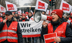 Almanya’nın Hamburg Limanı'nda 48 saatlik "uyarı grevi"