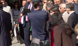 Ahmet Davutoğlu, ifade vermek üzere adliyeye geldi