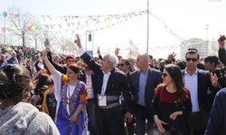 Selçuk Mızraklı: "Yarın, yeniden, umut ve sevda ile birlikte"
