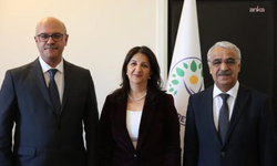 DEM Parti İmralı Heyeti, Öcalan ile görüşmek üzere yola çıktı