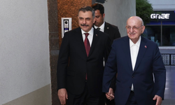 İçişleri Bakanı Çiftçi, eski TBMM Başkanı İsmail Kahraman'ı ziyaret etti