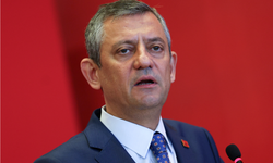 Özgür Özel, Turgutlu'daki saldırıda yaralanan öğrenciler ve aileleriyle görüştü