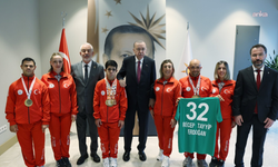 Cumhurbaşkanı Erdoğan, özel sporcular ve federasyon temsilcileriyle bir araya geldi