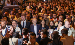 Kemal Kılıçdaroğlu, İzmir'de yürüyüşe katıldı
