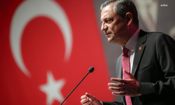 Özgür Özel'den Avrupa şampiyonu olan Filenin Sultanları'na tebrik