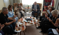 Ümit Özdağ: Siftah yapmadan dükkanı kapatan, iflas eden çok esnaf var