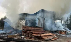 Aydın’da Korkutan Yangın! Gökyüzünü Yoğun Duman Kapladı
