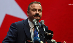 Yavuz Ağıralioğlu, milli boksörleri kutladı