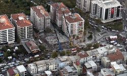 İzmir depreminin üzerinden 6 yıl geçti... Rıza Bey Apartmanı davasında adalet bekleniyor