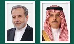 Suudi Arabistan ve İran dışişleri bakanları telefonda görüştü