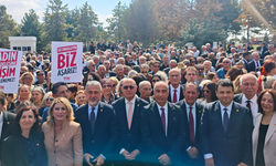 AYM önünde erişim engellerine karşı eylem: "Türkiye'yi sansürle susturamasınız"