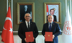 Türkiye ile KKTC arasında öğrenci yurdu inşasına ilişkin iş birliği protokolü imzalandı