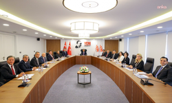 YENİ Parti MYK’da gündem fon krizi