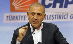 Gürsel Tekin: “Hiç kimse siyasi kimliğinin arkasına saklanarak sorgulanamaz hâle gelmemelidir”