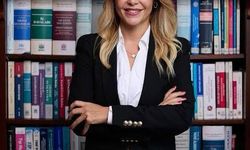 EZGİ PEKŞEN KİMDİR? YENİ GÖREVİ NE? SİYASİ GEÇMİŞİNDE NELER VAR?