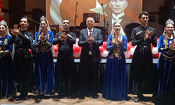 Kars'ta 1970'li yılların Cumhuriyet Balosu geleneği yeniden canlandırıldı