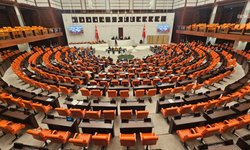 Muhalefetten Halk TV'ye kayyum tepkisi: AK Parti'den "hesap sorulacak" mesajı