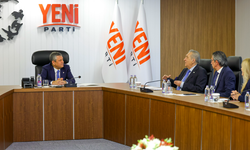 Özgür Özel, Sosyal Demokrasi Derneği heyetiyle görüştü