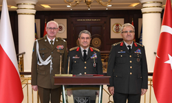 Orgeneral Bayraktaroğlu, Tümgeneral Fajkowski'yi kabul etti