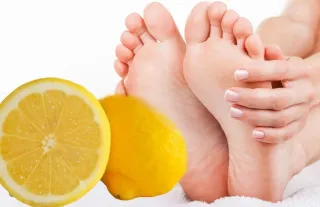Evde limonu olan hemen denesin: Ayağınıza limon sürün o dertten kurtulun. Ayak altına limon sürmek neye iyi gelir?