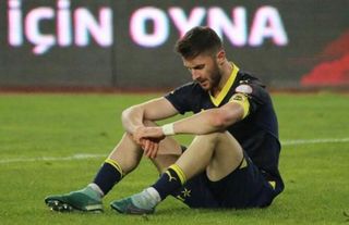 Fenerbahçe'de yine sakatlık kabusu! İsmail Yüksek'ten kötü haber