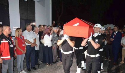 İsrail’in katlettiği Ayşenur’un cenazesi Didim’e getirildi