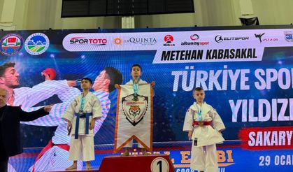 Nazillili minik karateci Türkiye şampiyonu oldu