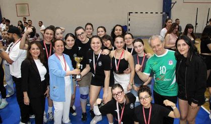 ADÜFEST Spor Şenlikleri kapsamında kupa törenleri gerçekleştirildi