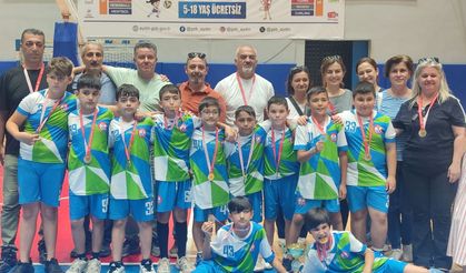 Özel okulları geride bırakıp Aydın şampiyonu oldular