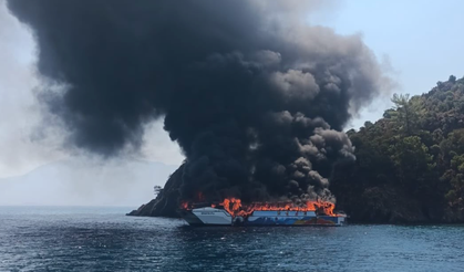 Fethiye’de gezi teknesinde yangın!