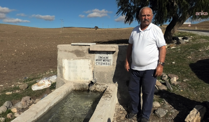 Emekli oldu, kendisini çeşme yaptırmaya adadı