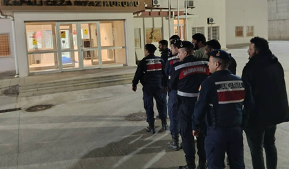 Kuşadası’nda 5  organizatör tutuklandı