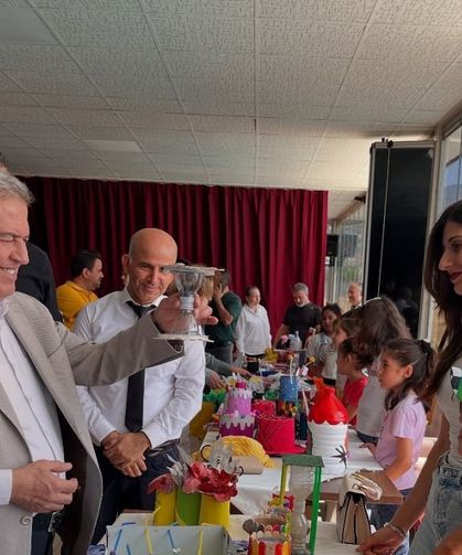 Atık malzemeler, öğrencilerin elinde sanata dönüştü